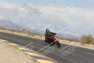 media/May-05-2025-Moto Forza (Mon) [[3c1838c5e5]]/2-B Group/Session 2 (Turn 7 Inside)/